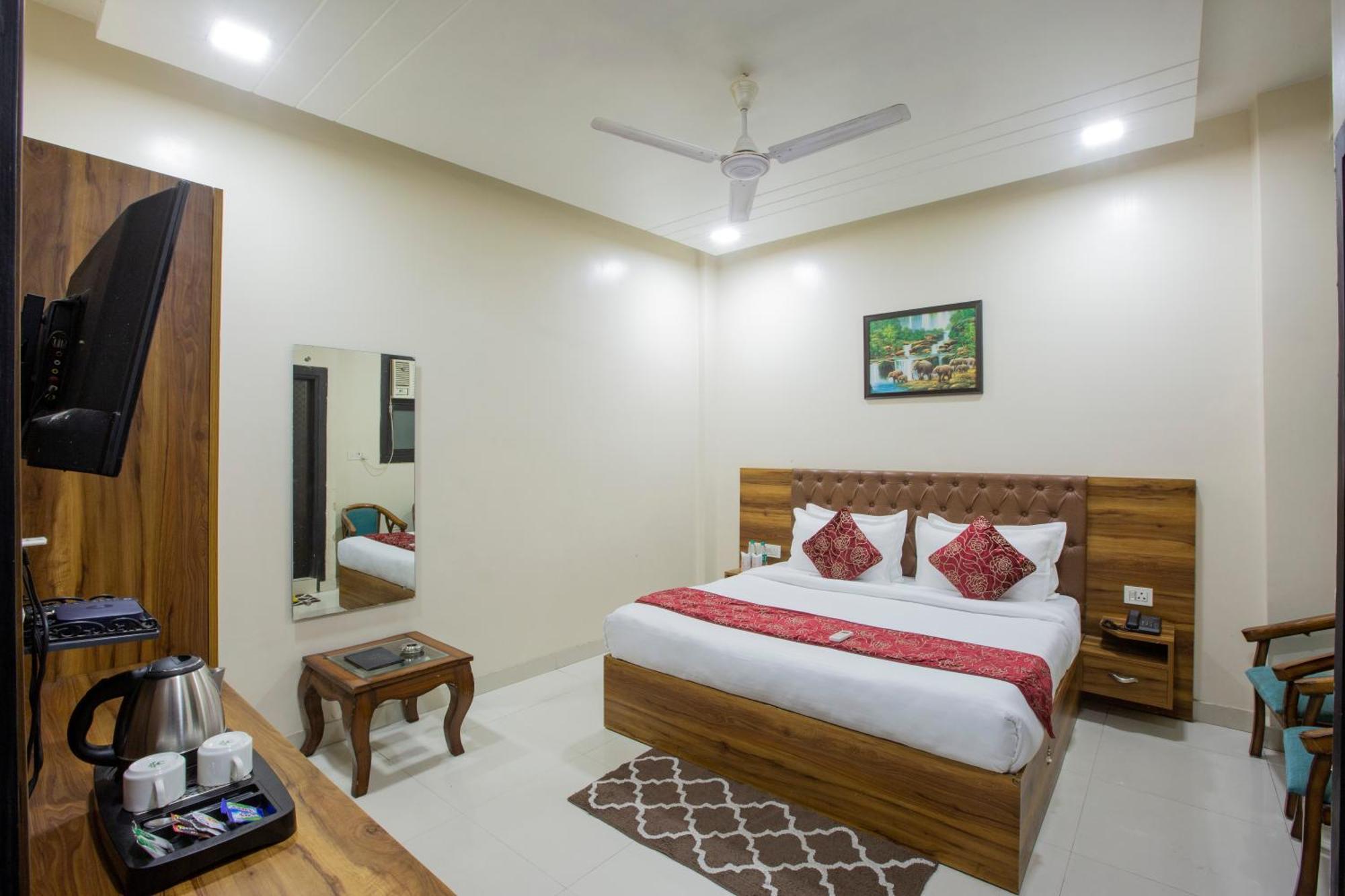 Hotel Nysha Palace Near Igi Airport นิวเดลี ภายนอก รูปภาพ