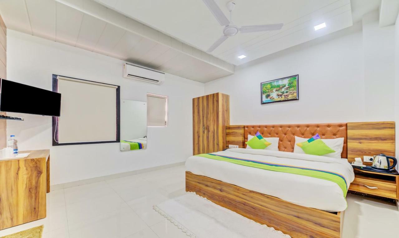 Hotel Nysha Palace Near Igi Airport นิวเดลี ภายนอก รูปภาพ